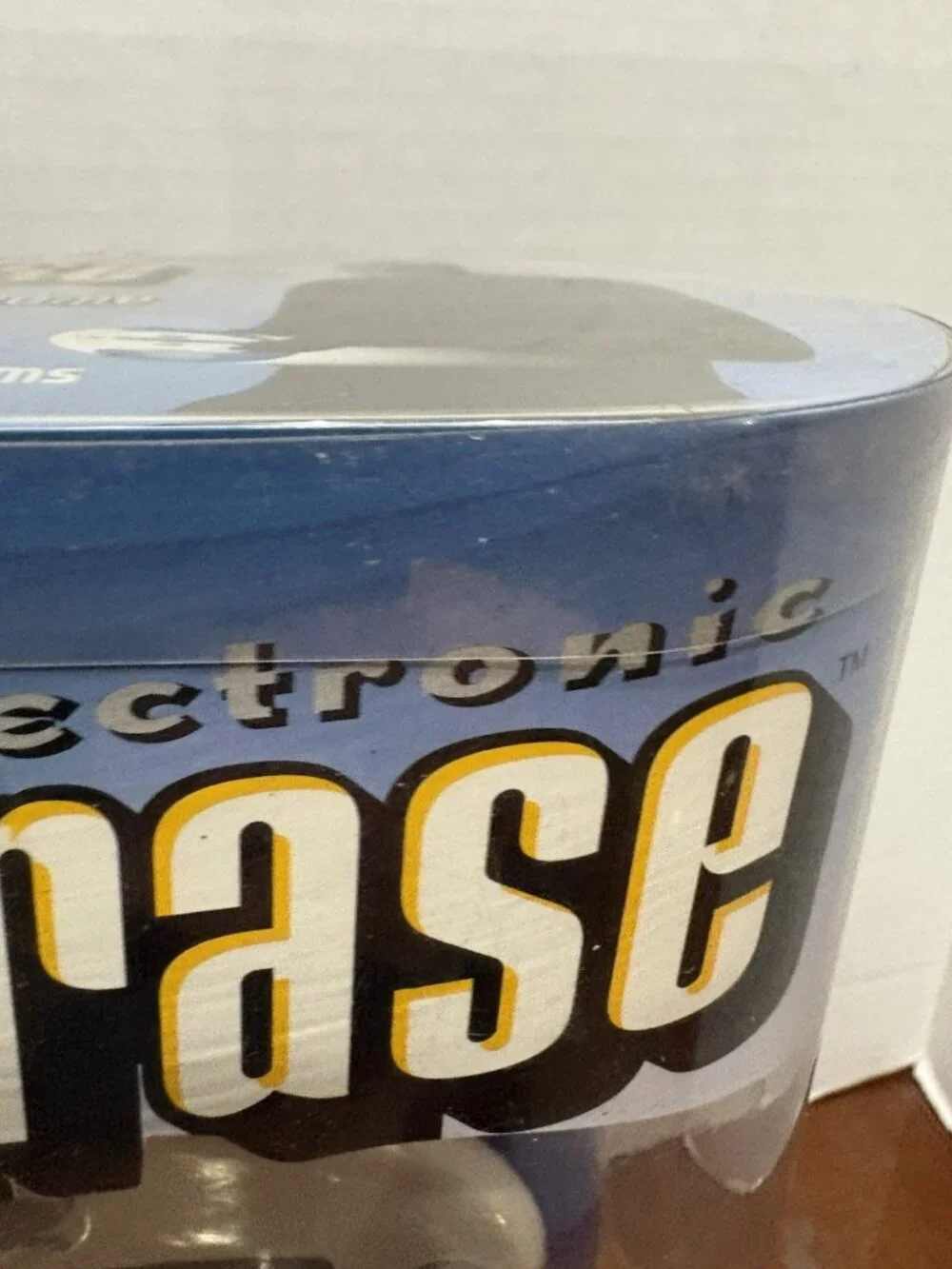 Catch Phrase Electronic Handheld Game Second Edition Hasbro (2004) NOS